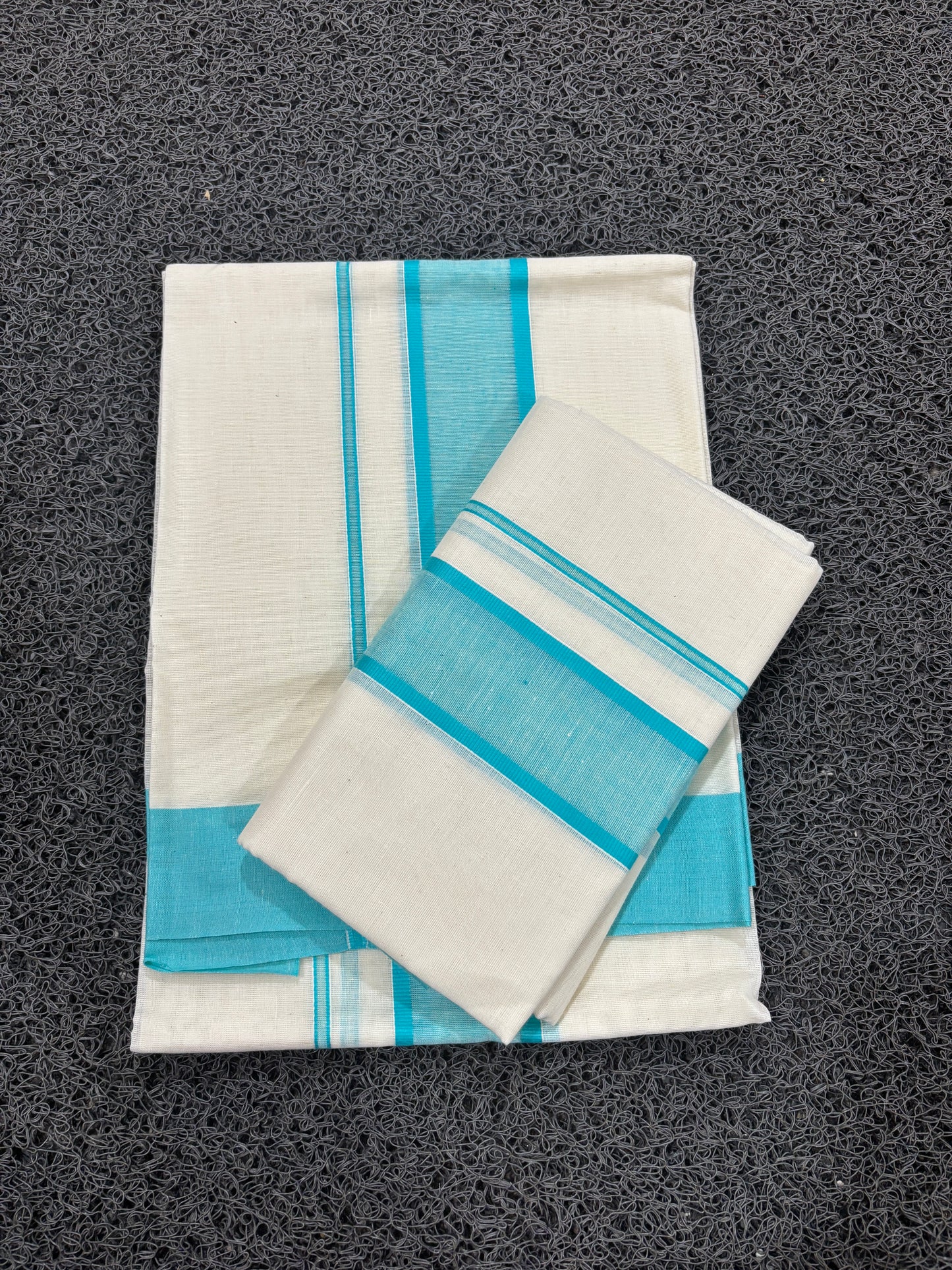 SM30- Handloom finish sada kara set mundu