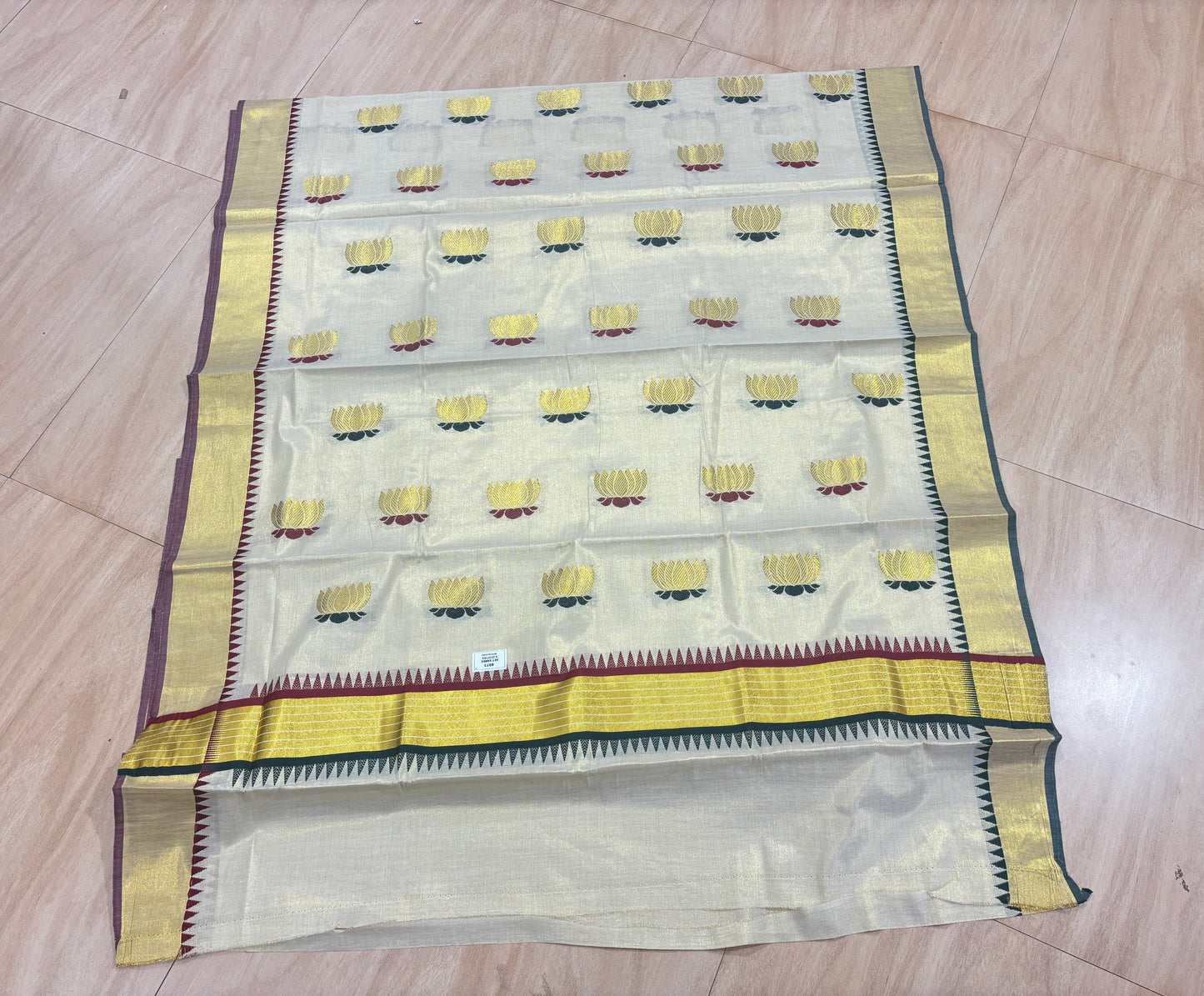 SS14- Lotus tissue saree with temple border