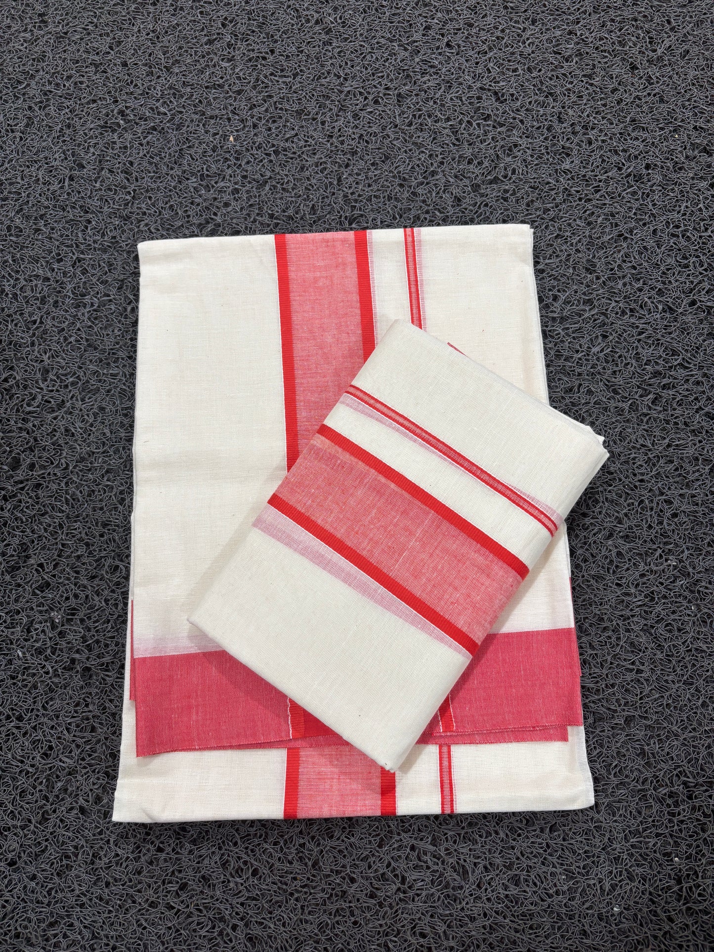 SM30- Handloom finish sada kara set mundu