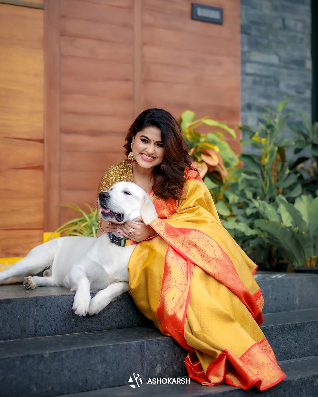 CS32- Actress Sneha inspired Banarasi saree