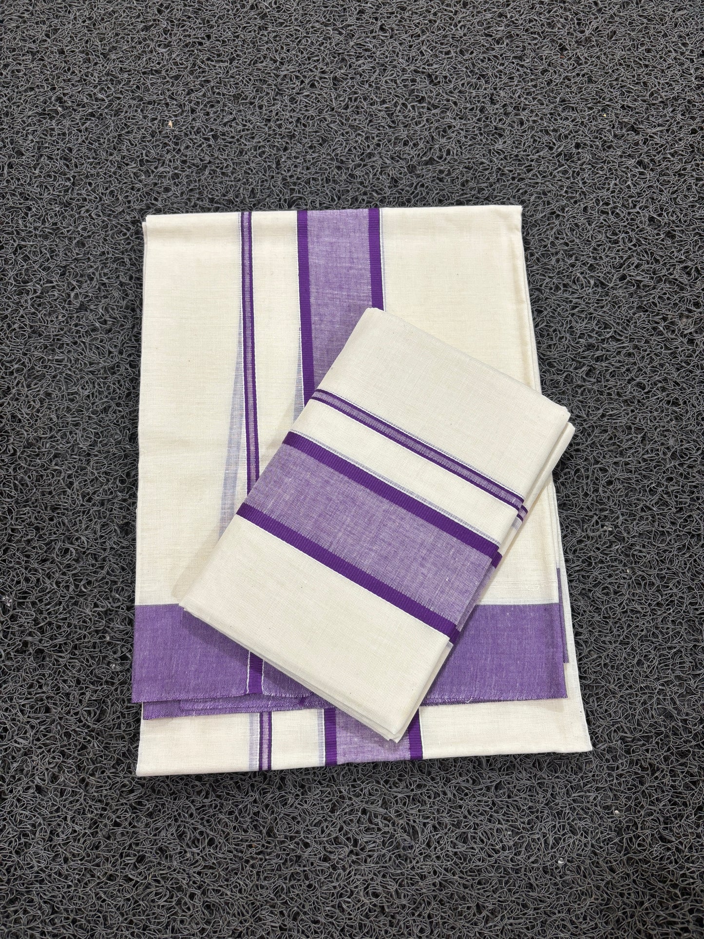 SM30- Handloom finish sada kara set mundu