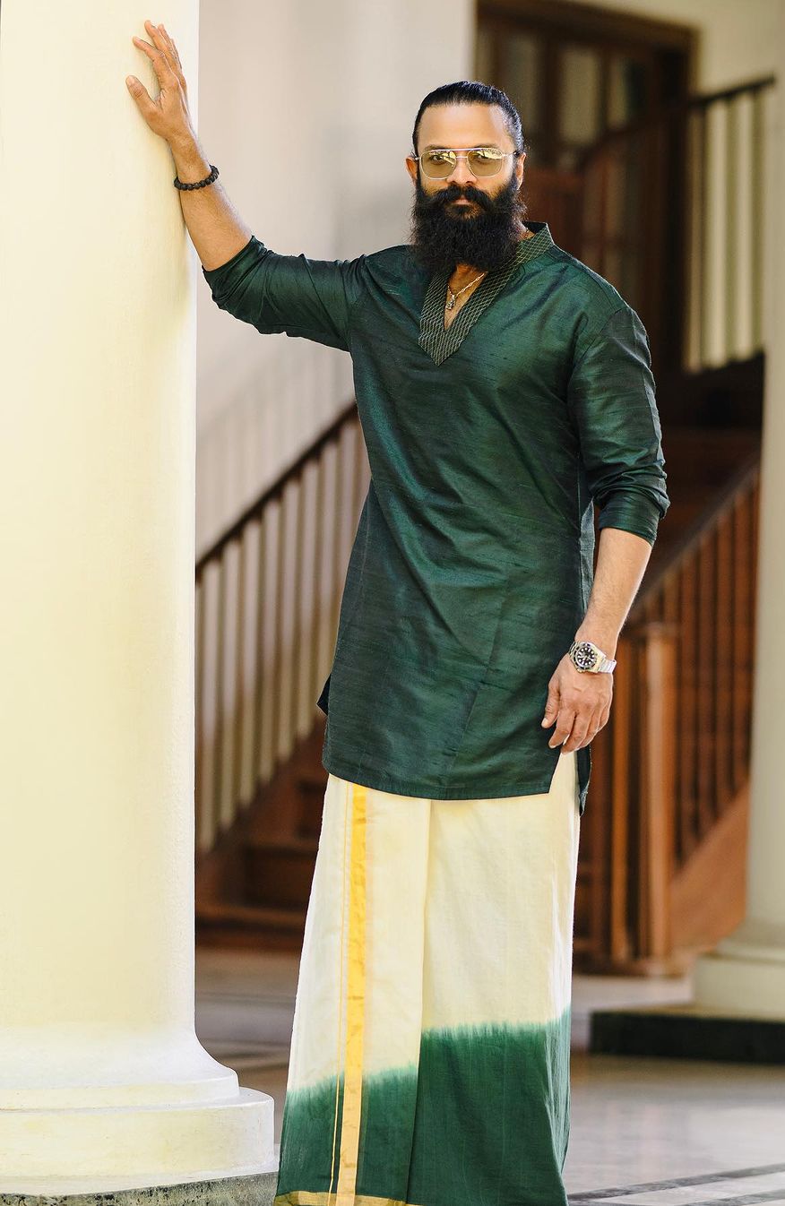 DD15- Tye and tye double dhothi