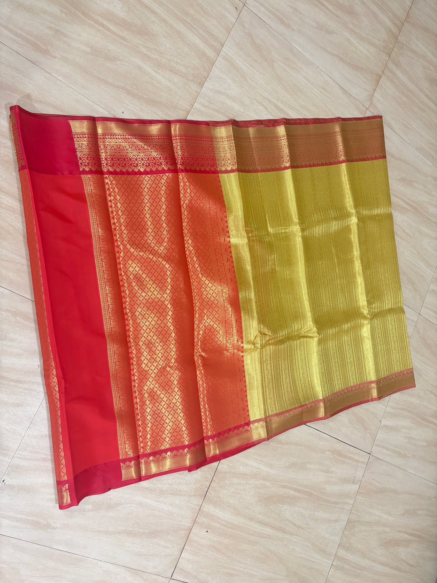 CS32- Actress Sneha inspired Banarasi saree