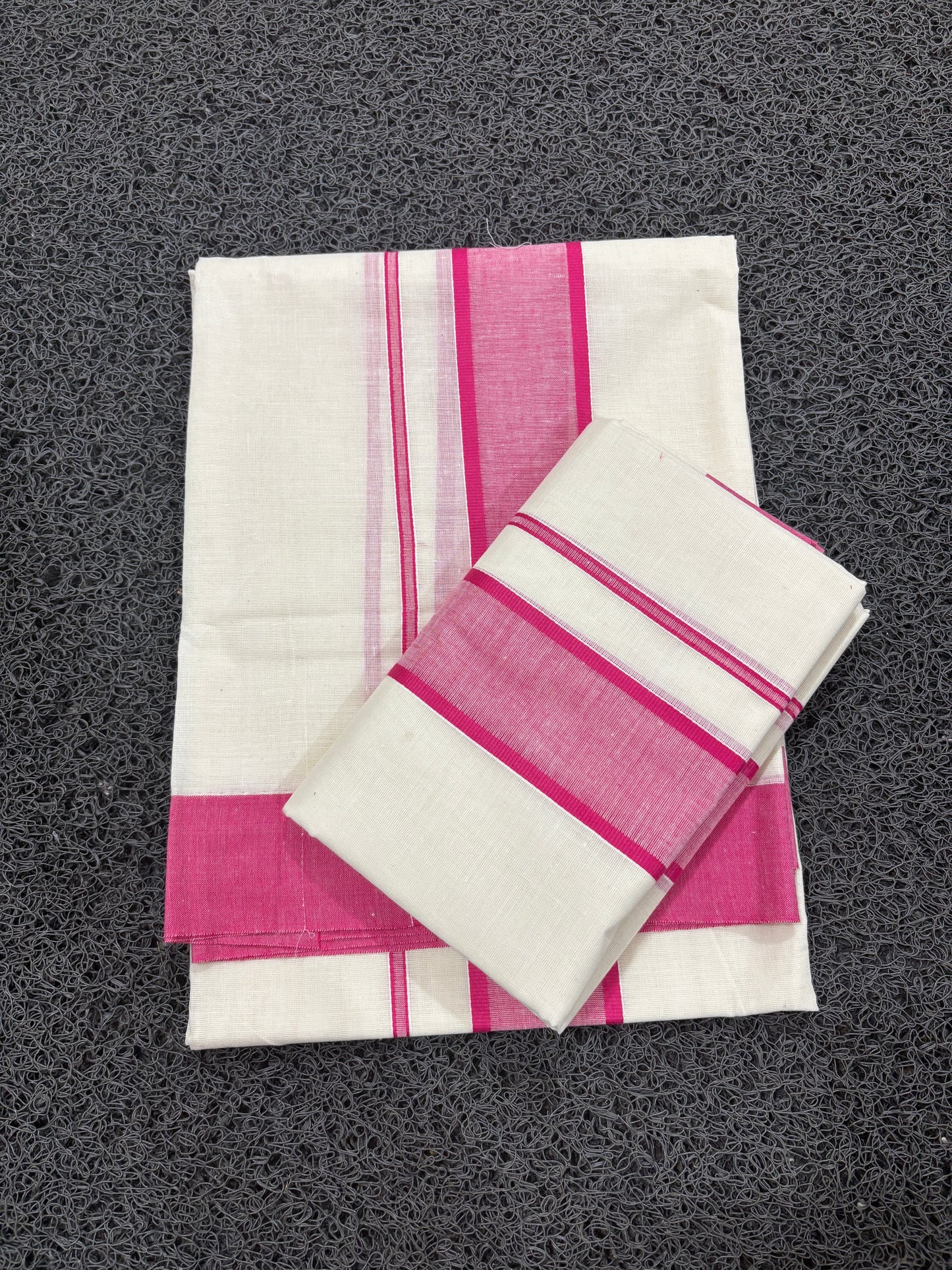 SM30- Handloom finish sada kara set mundu