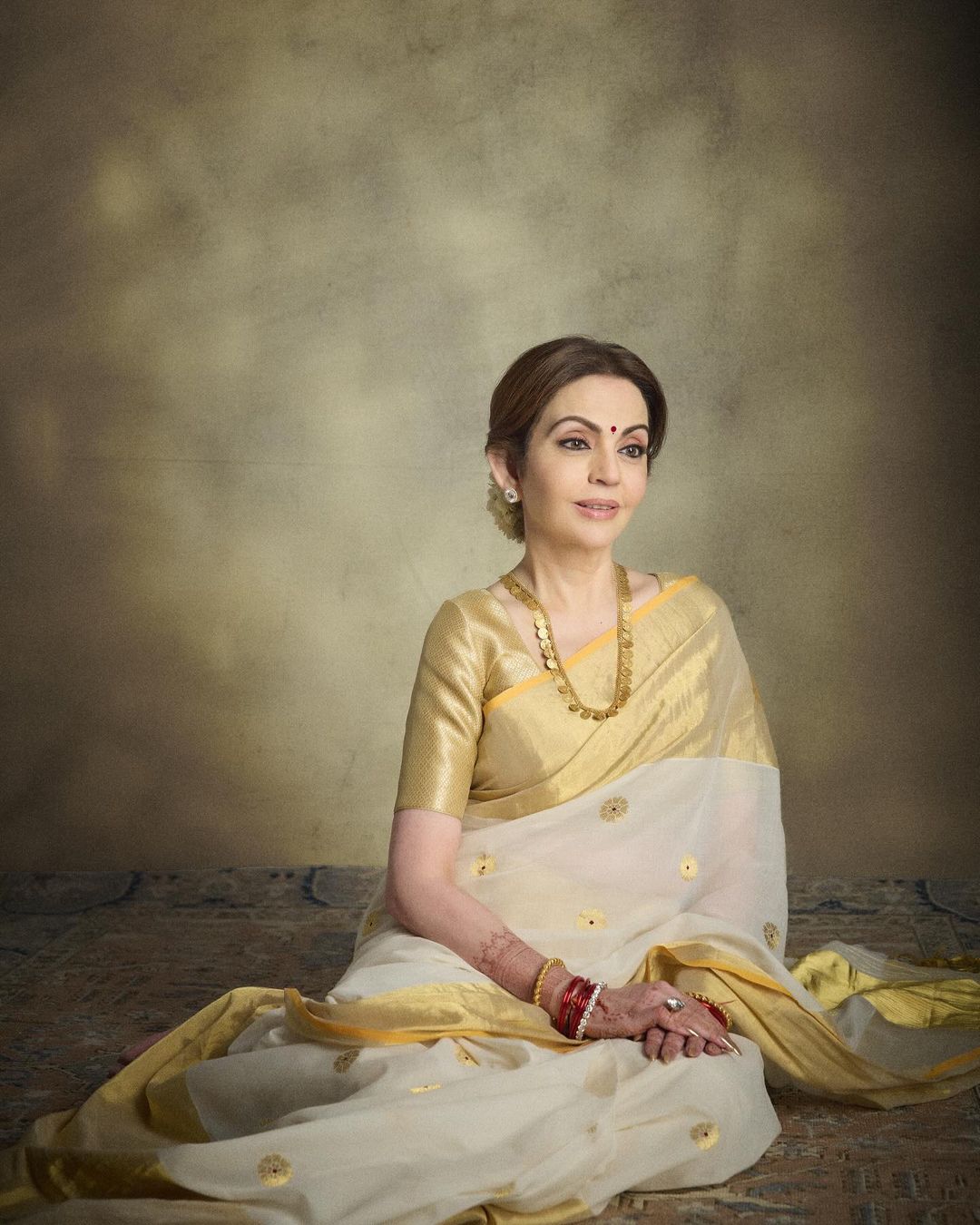 SS41- Nita ambani kerala saree