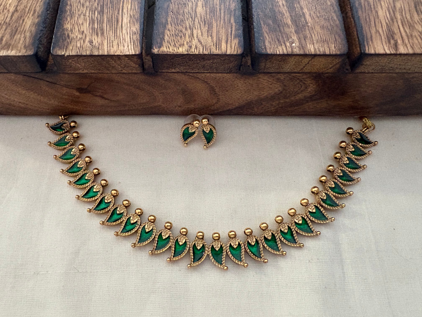 JL40052522 Diya Mango necklace JEWELLERY