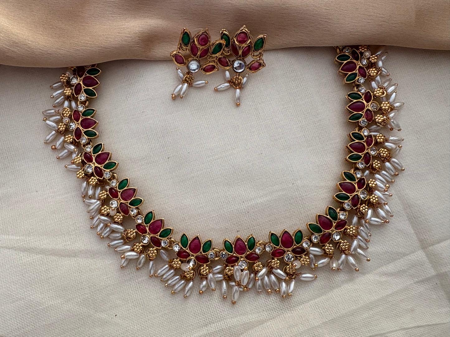 JL100325111 Amika necklace JEWELLERY