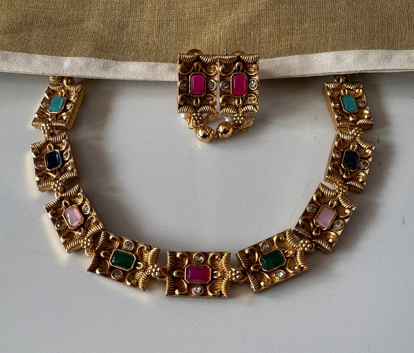 JL10032511 Eminent antique neckpiece JEWELLERY