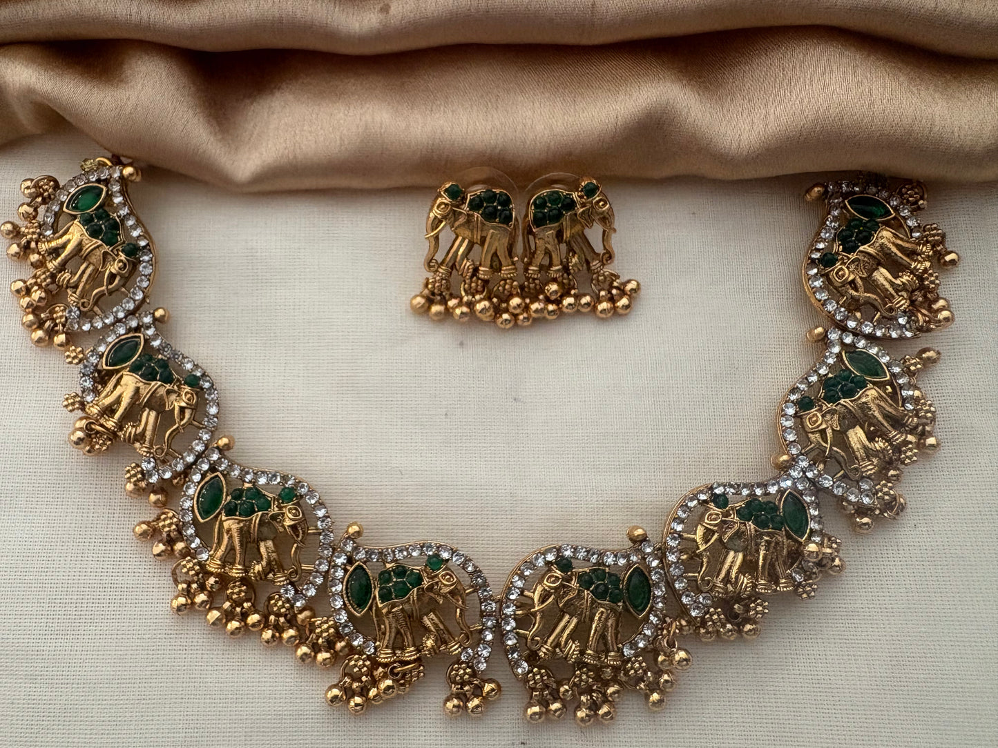 JL100390114 Darsha necklace JEWELLERY