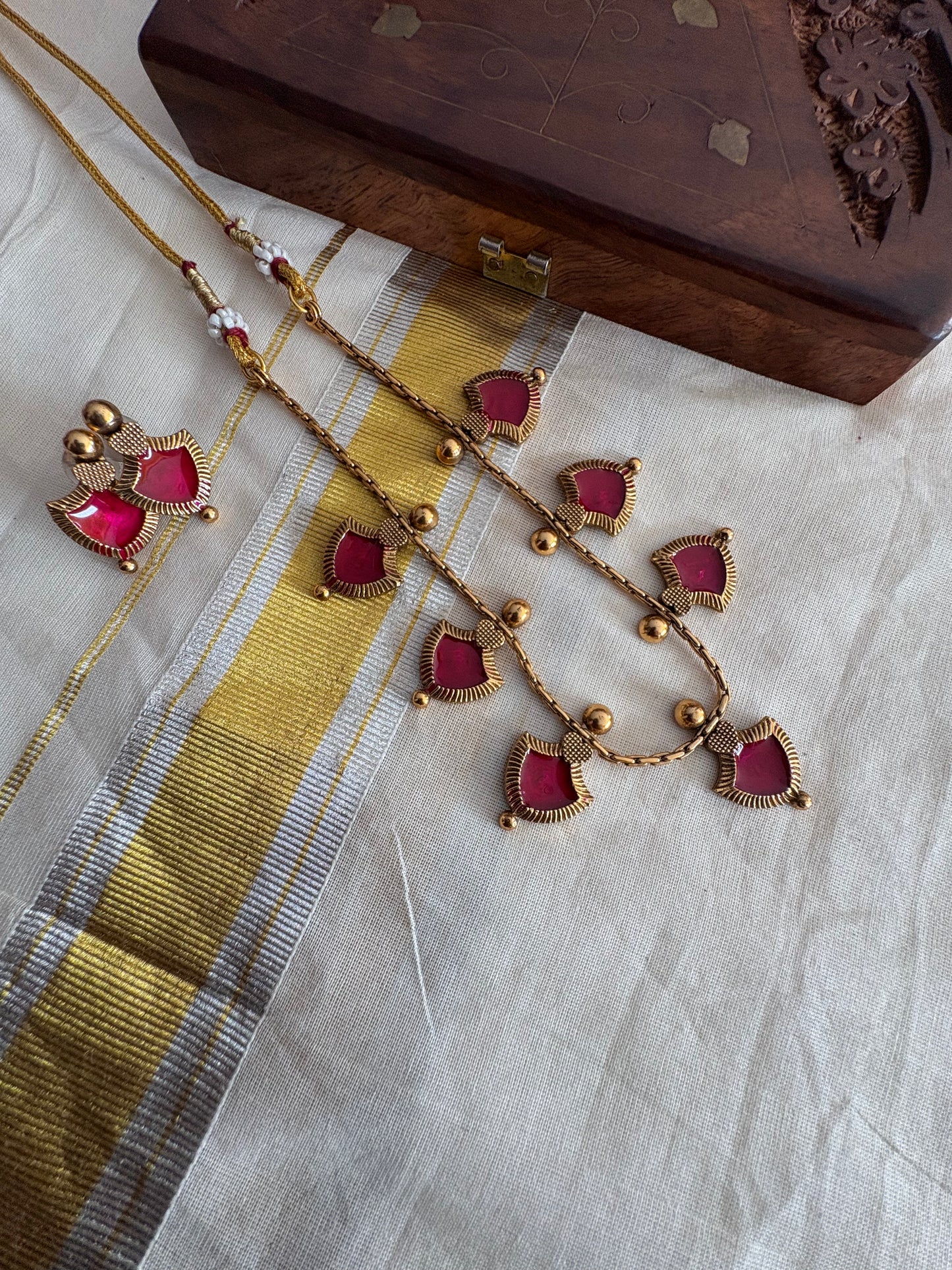 JL30029577 Palakka Pendant necklace JEWELLERY
