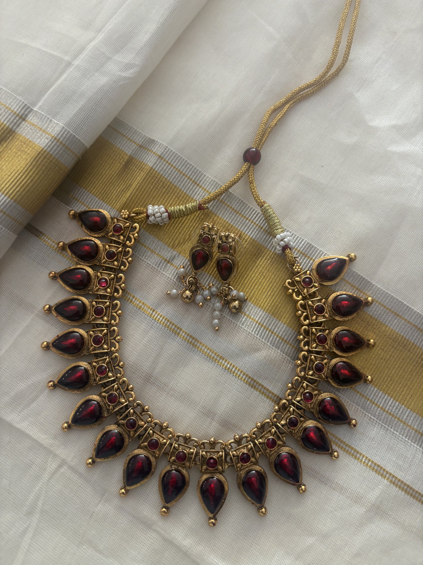 JL10036011 Aarcha necklace JEWELLERY