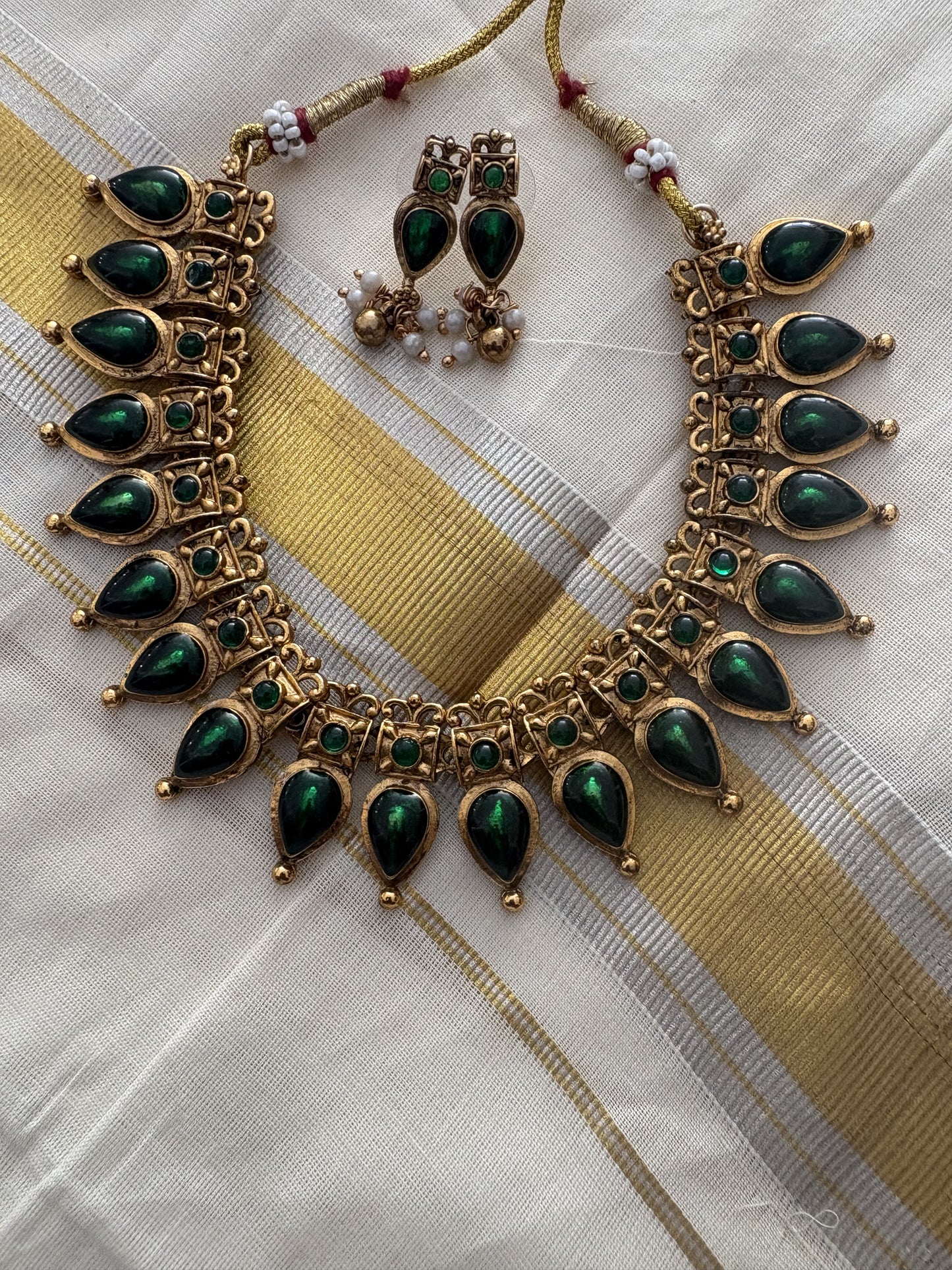 JL10036011 Aarcha necklace JEWELLERY