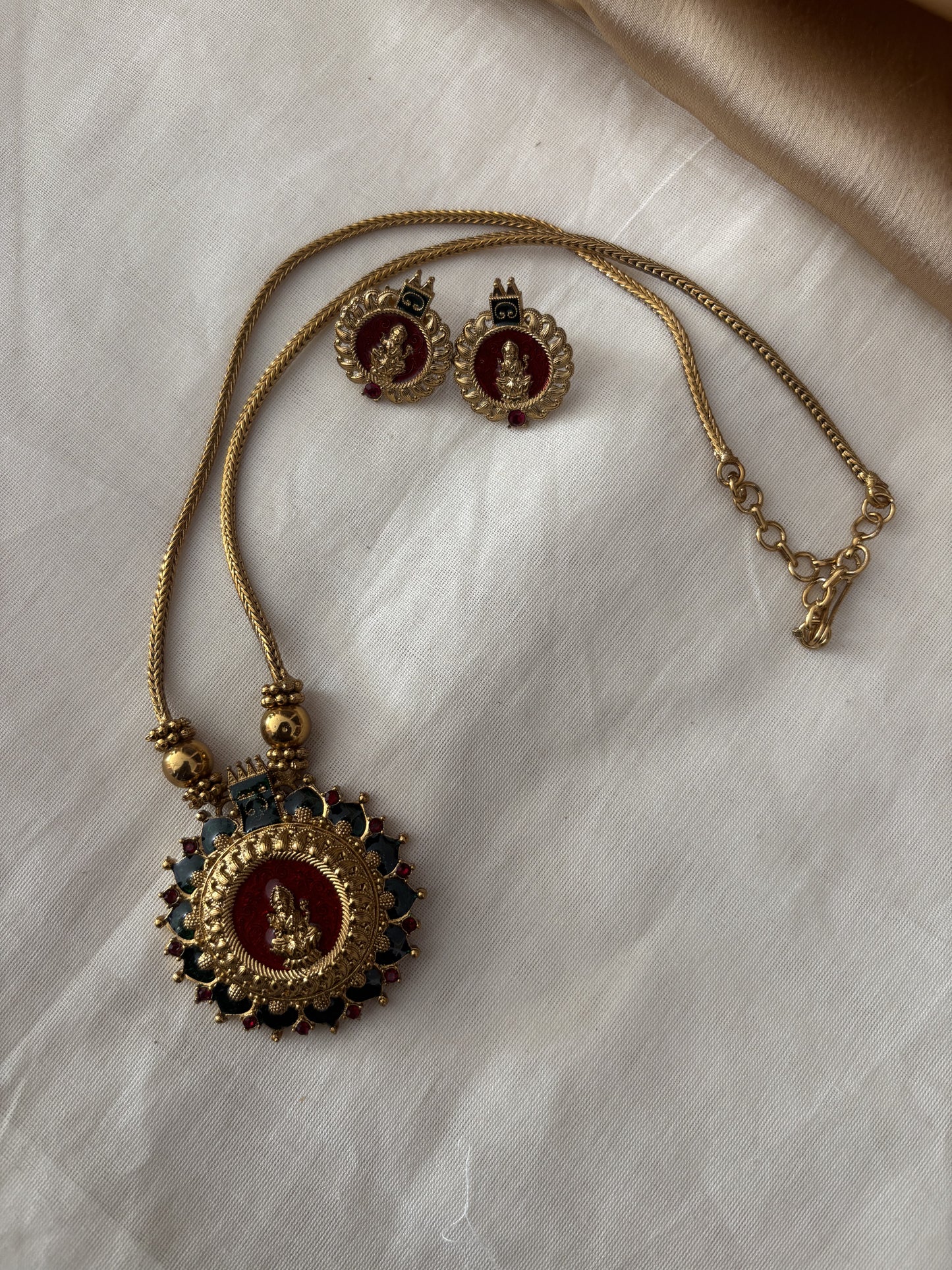 JL200300104 Karthika necklace JEWELLERY
