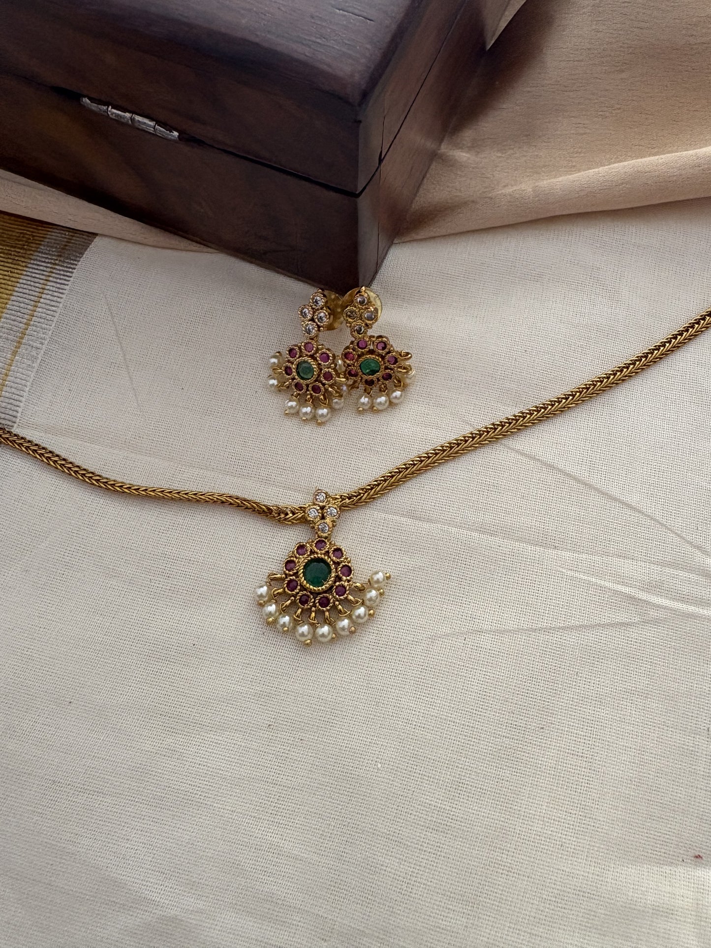 JL100300111 Midhina necklace JEWELLERY