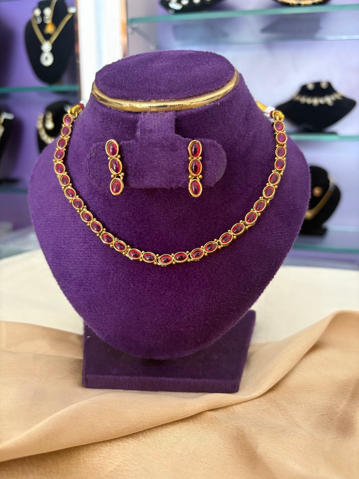 JL20022511/1 Gouri necklace JEWELLERY