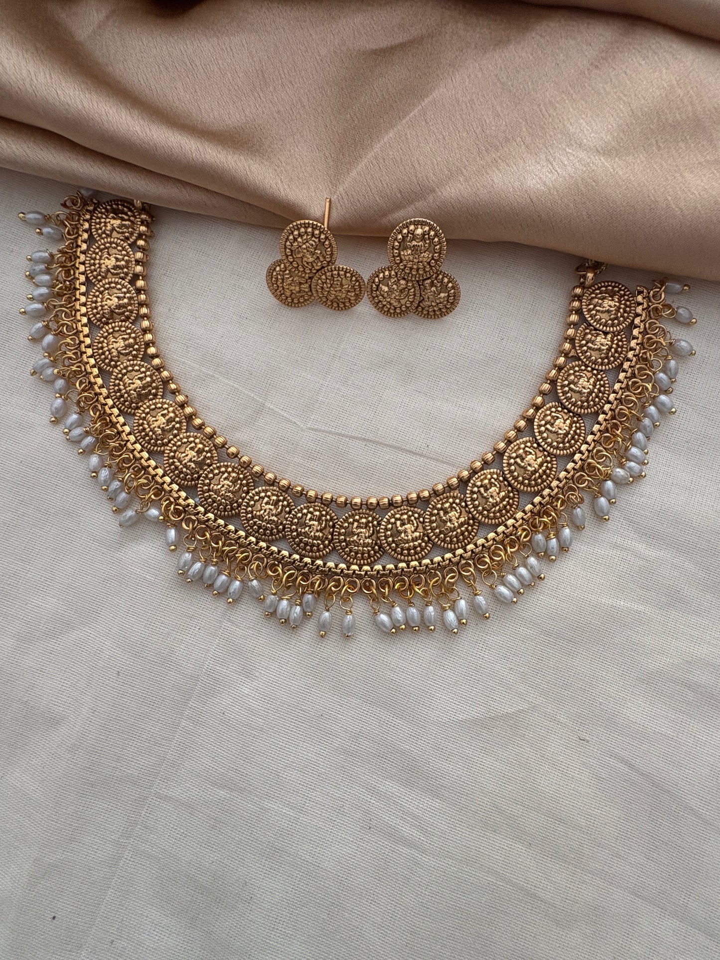 JL100420111 Aadhiya necklace JEWELLERY