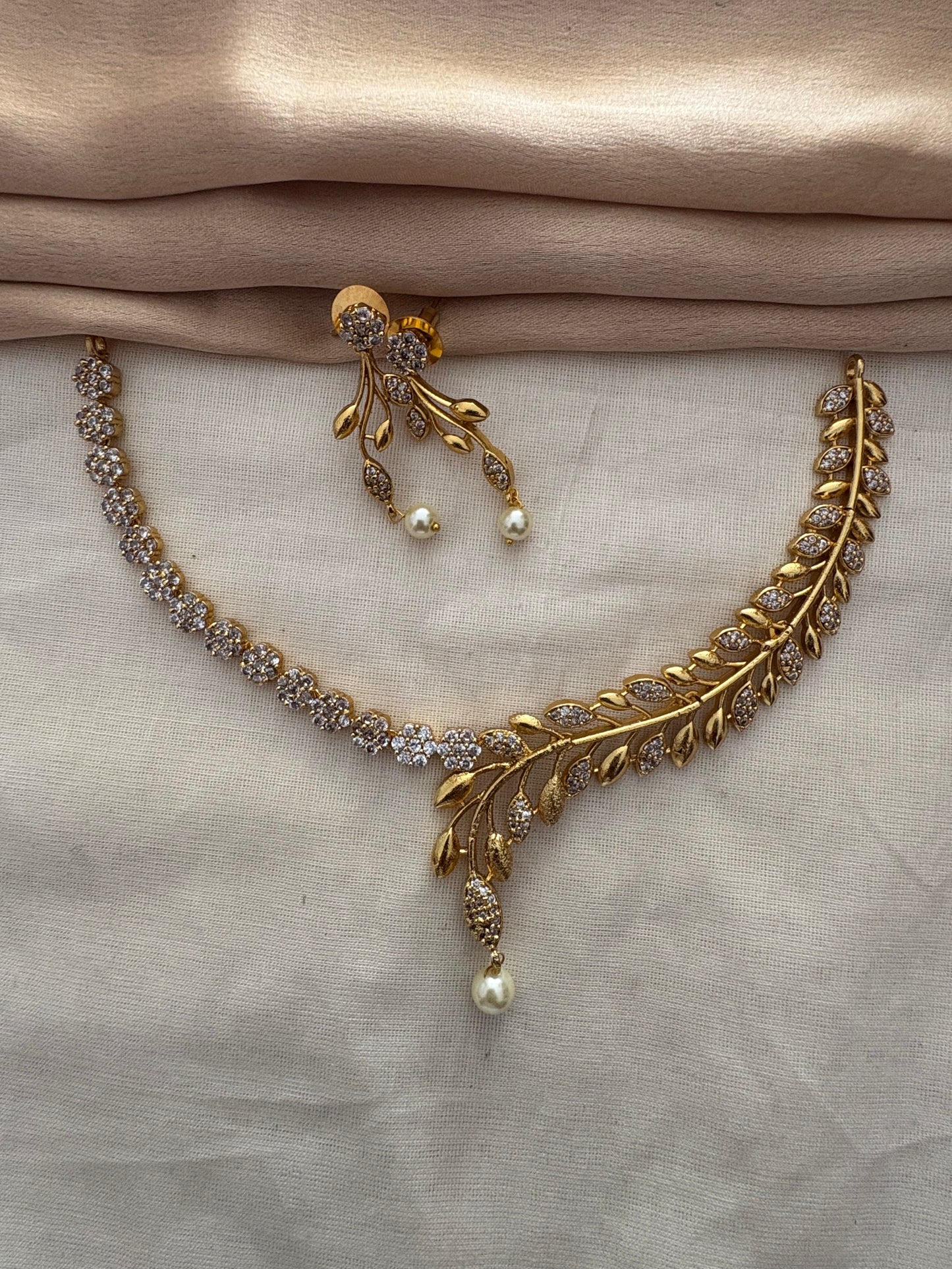 JL100435102 Antique necklace JEWELLERY