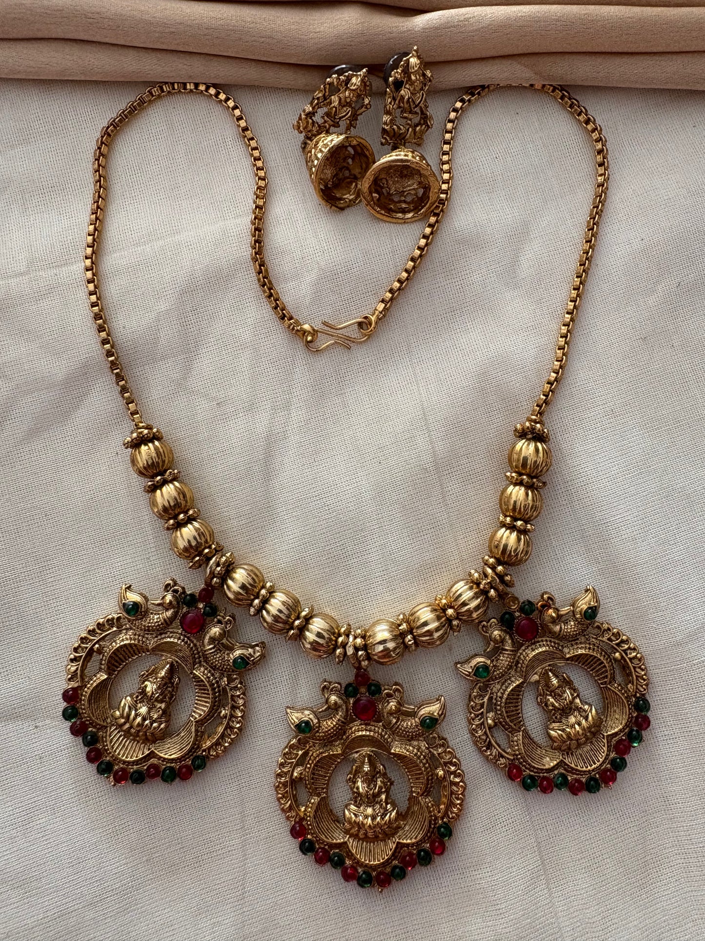 JL30028511 3 pendant Necklace JEWELLERY