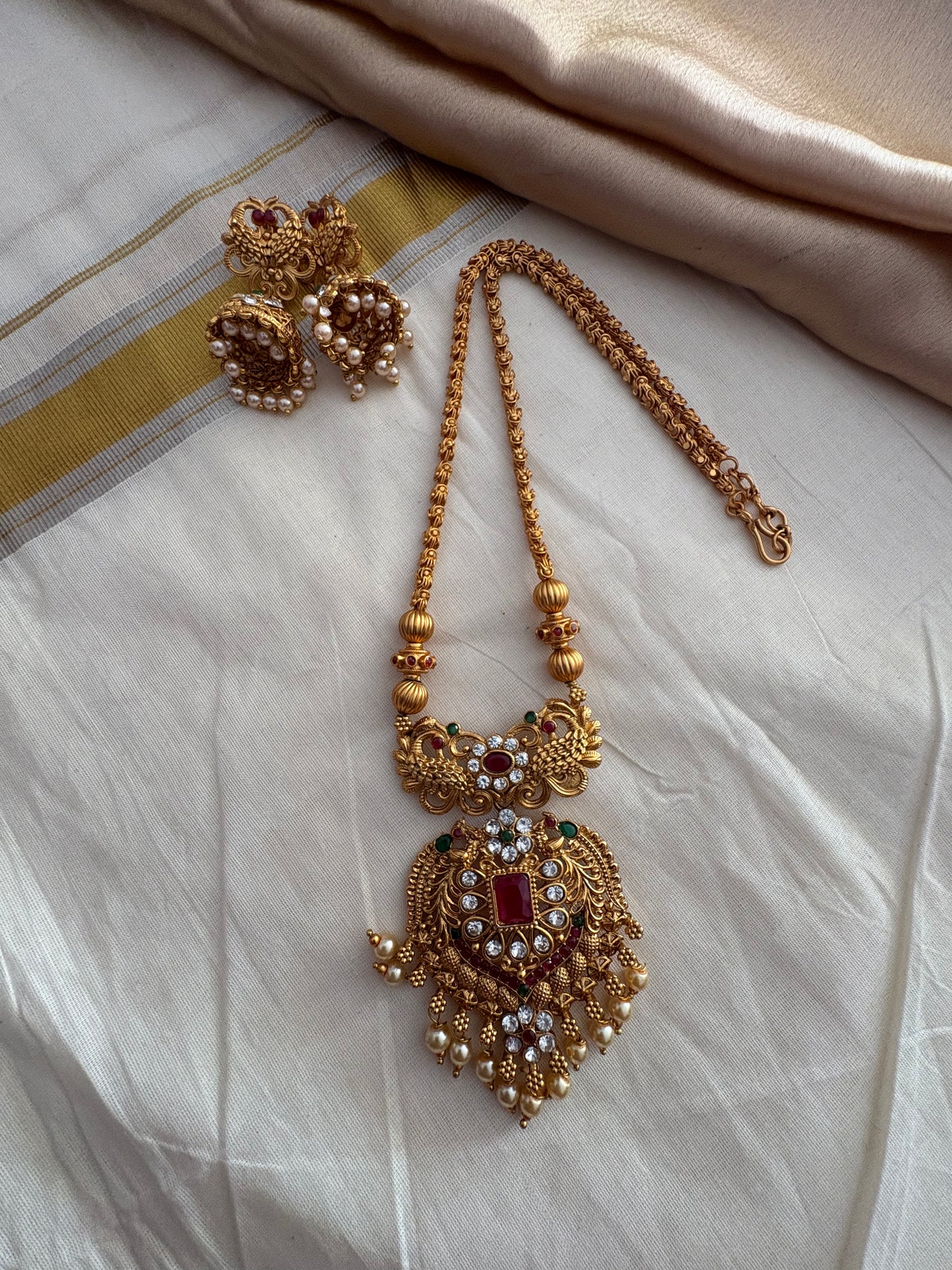 JL10054081/2 Amitha necklace JEWELLERY