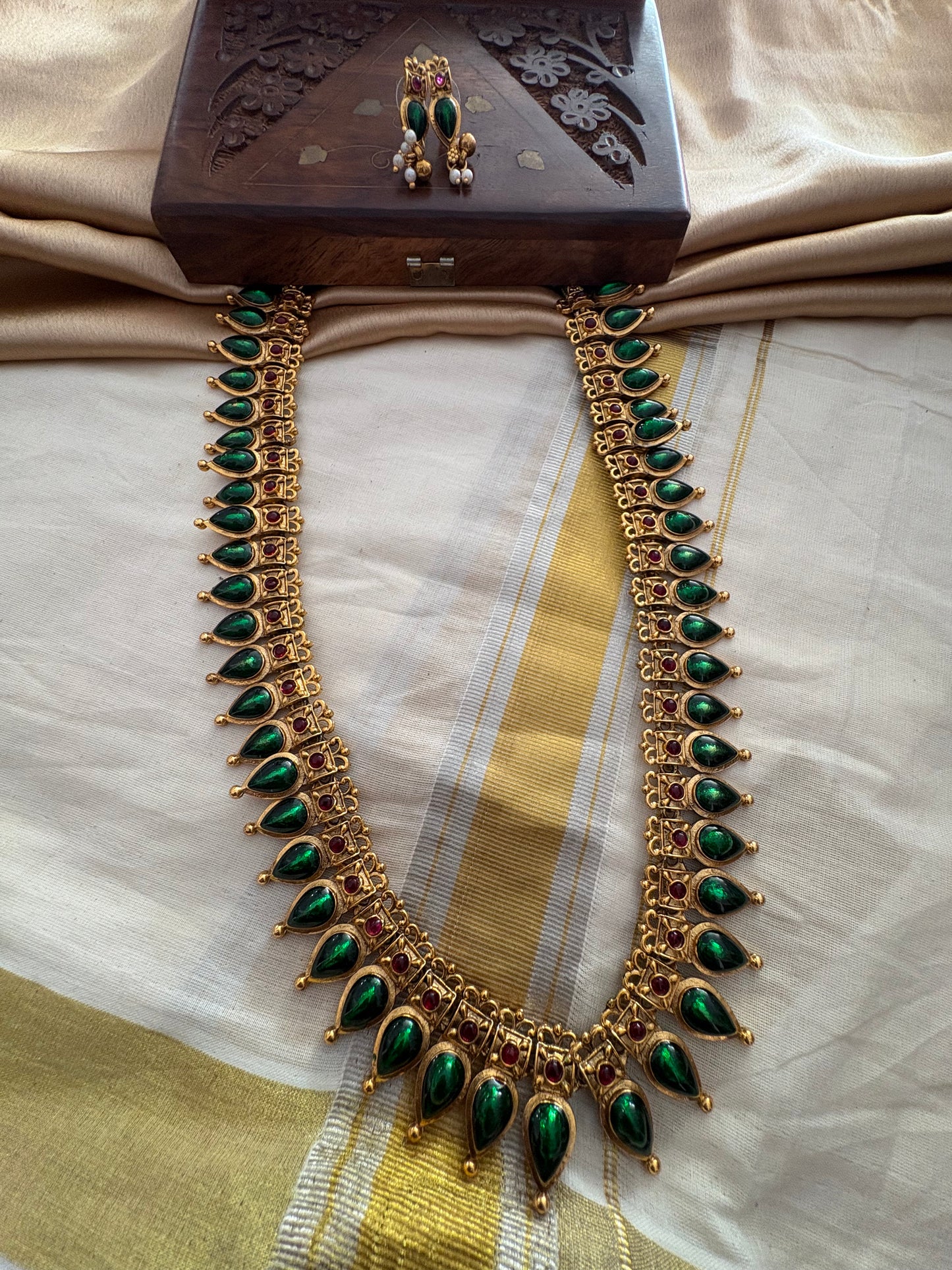 JL10072081 Long Palakka Collection JEWELLERY