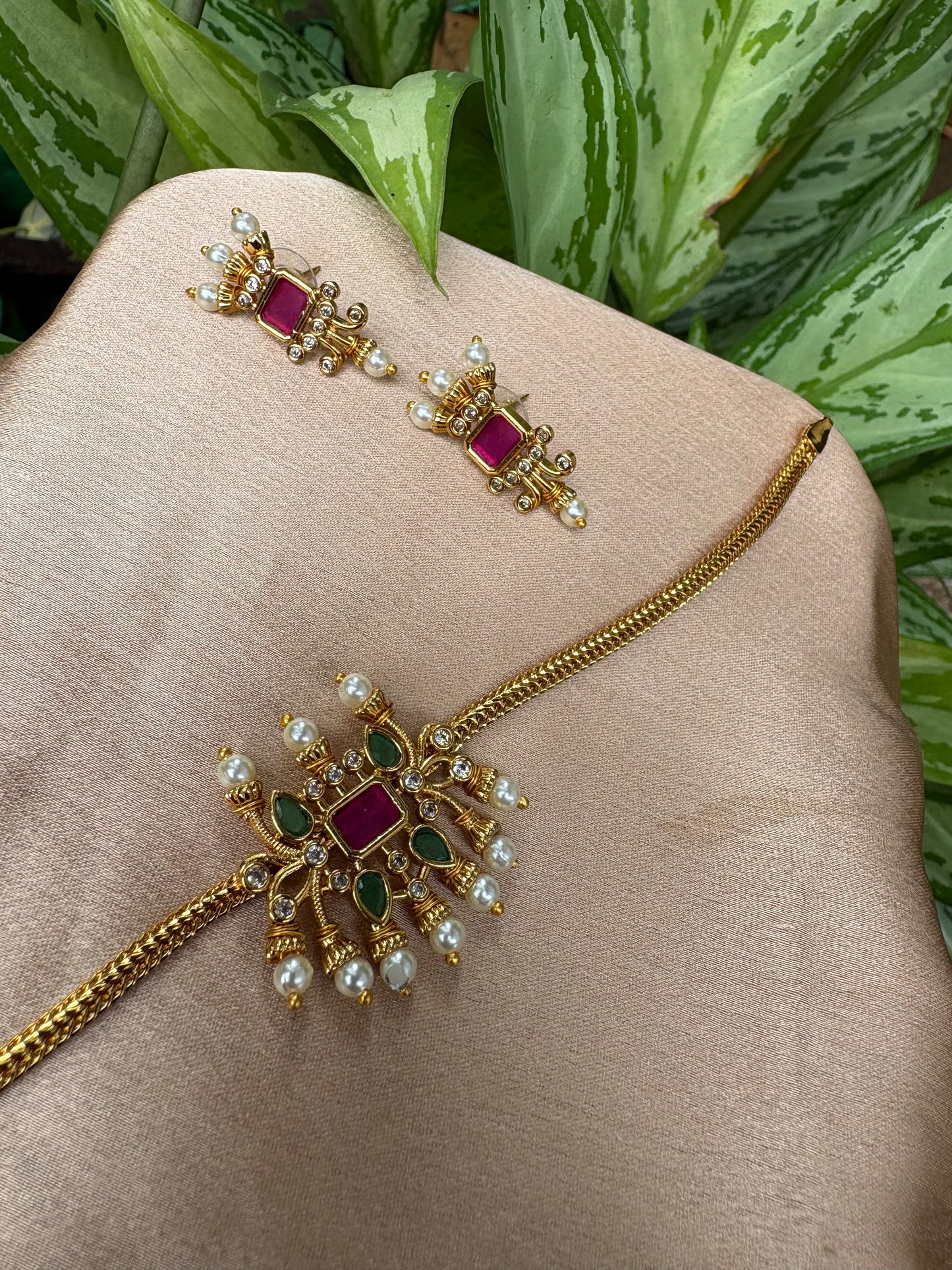 JL100285111 Temple outfit Neck set jewellery