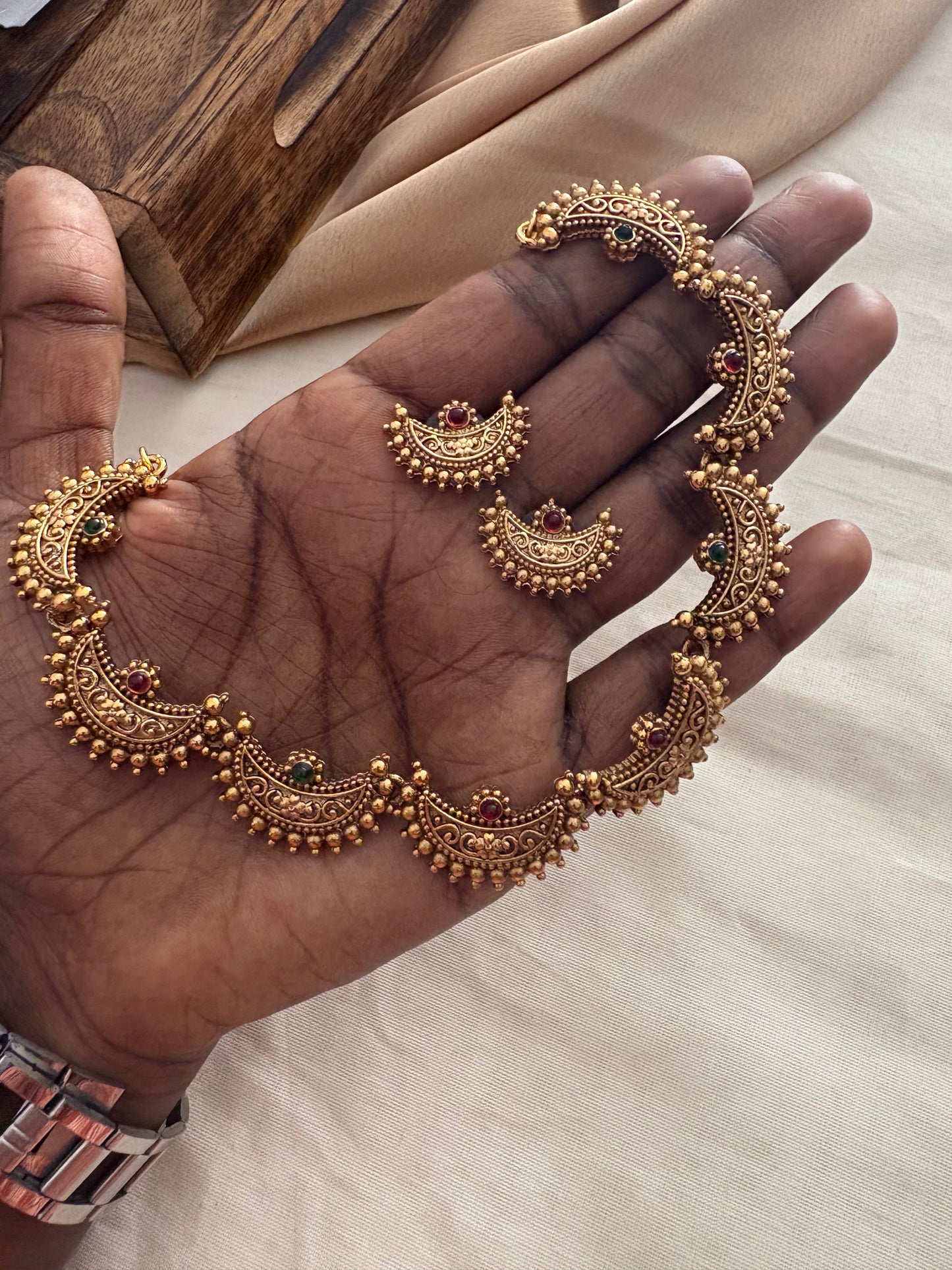 JL10026011/1 Temple look neck set jewellery