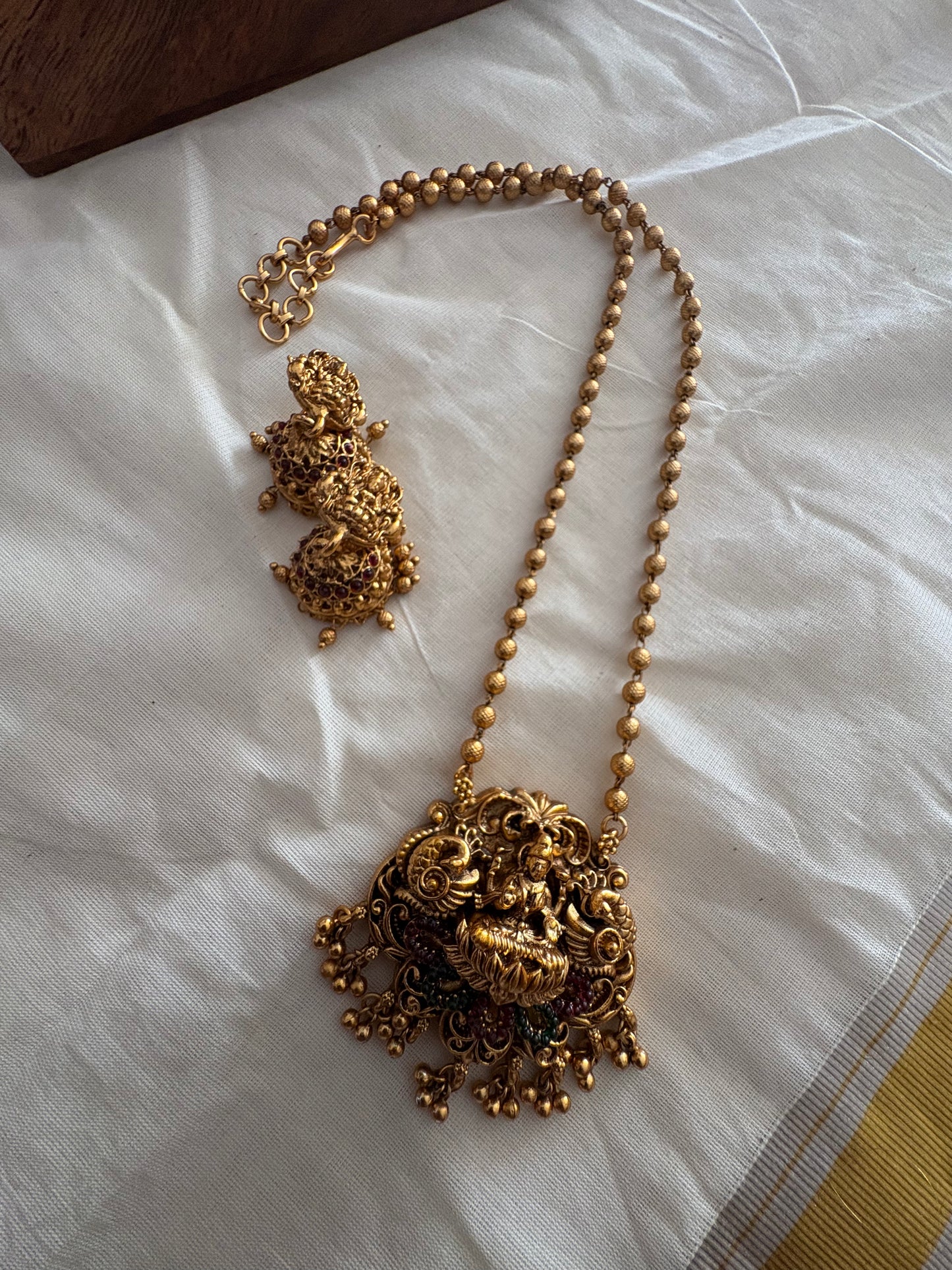 JL30033055 Shanvi Neck set JEWELLERY
