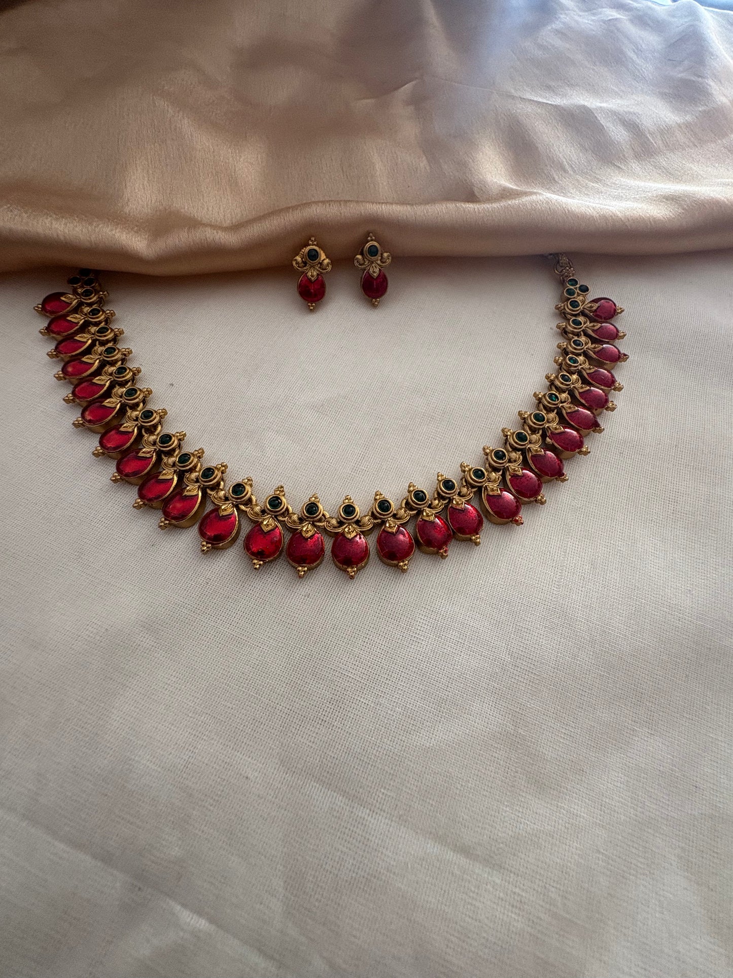 JL40033022 Gouri necklace JEWELLERY