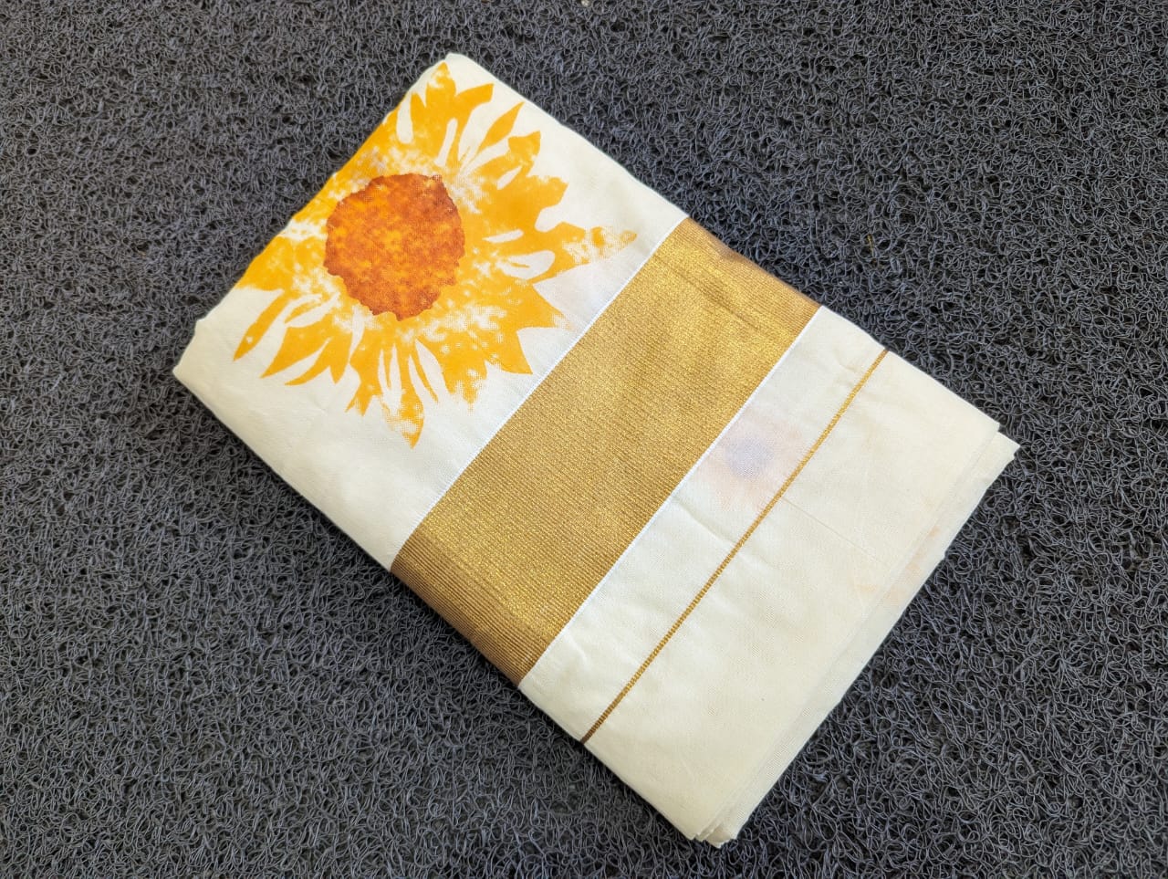 SS08 - sunflower cotton saree
