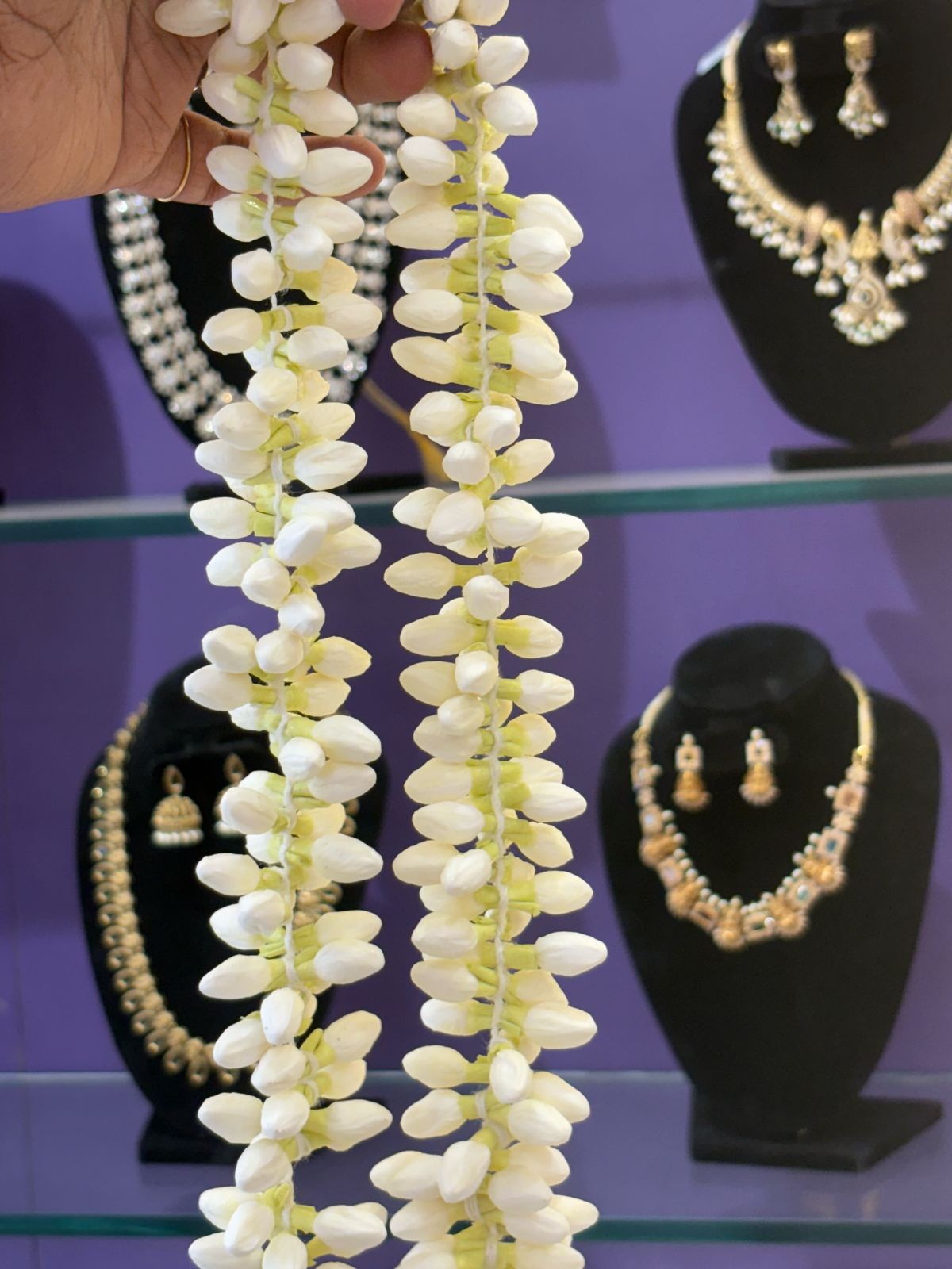 JL Tissue jasmine flower jewellery