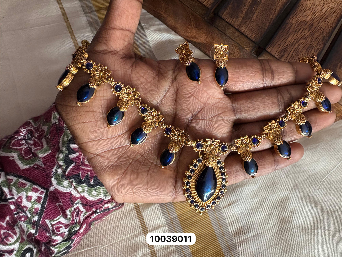JL10039011 Short Palakka necklace JEWELLERY