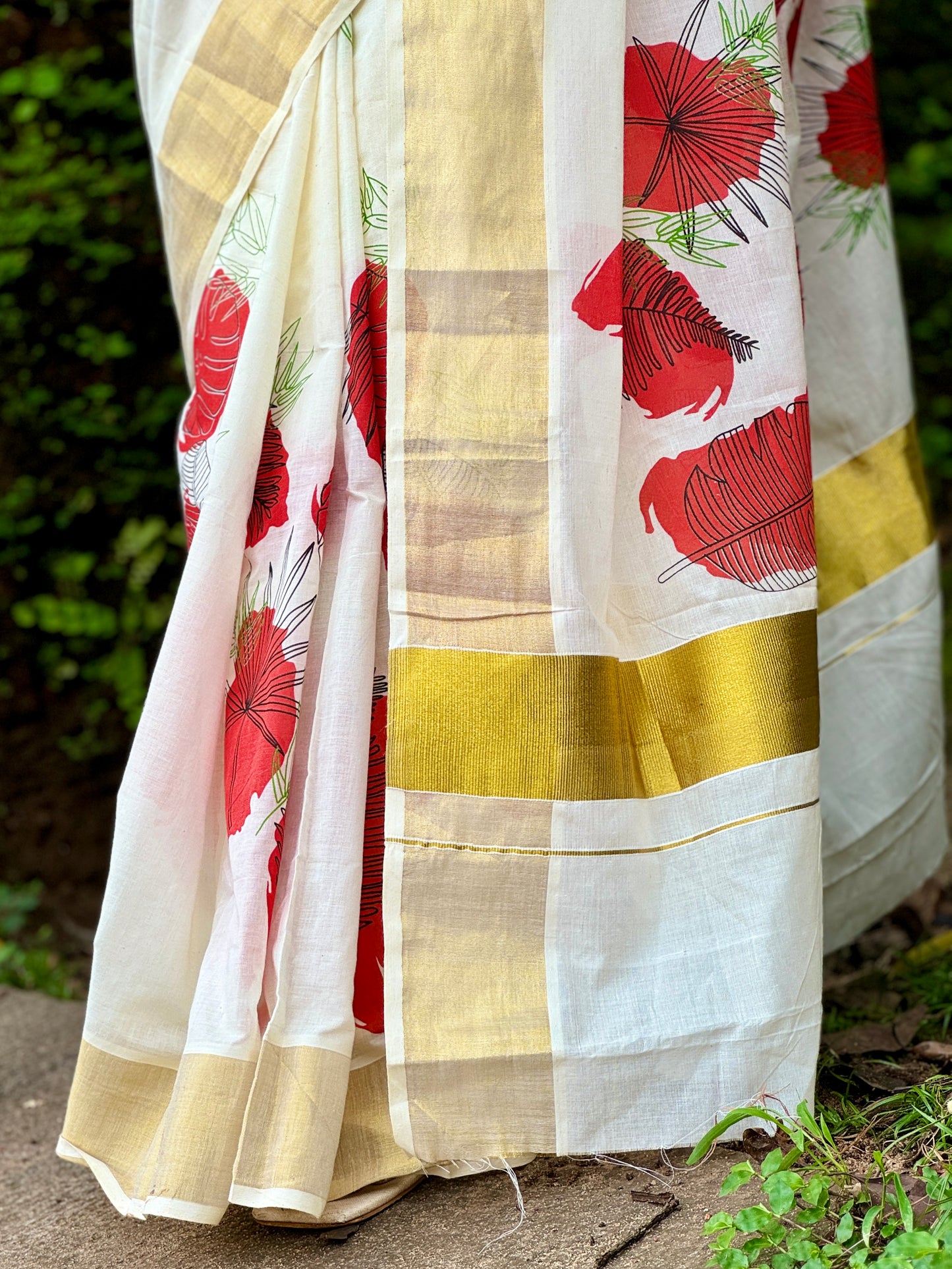 SS94A- Red leaf cotton saree