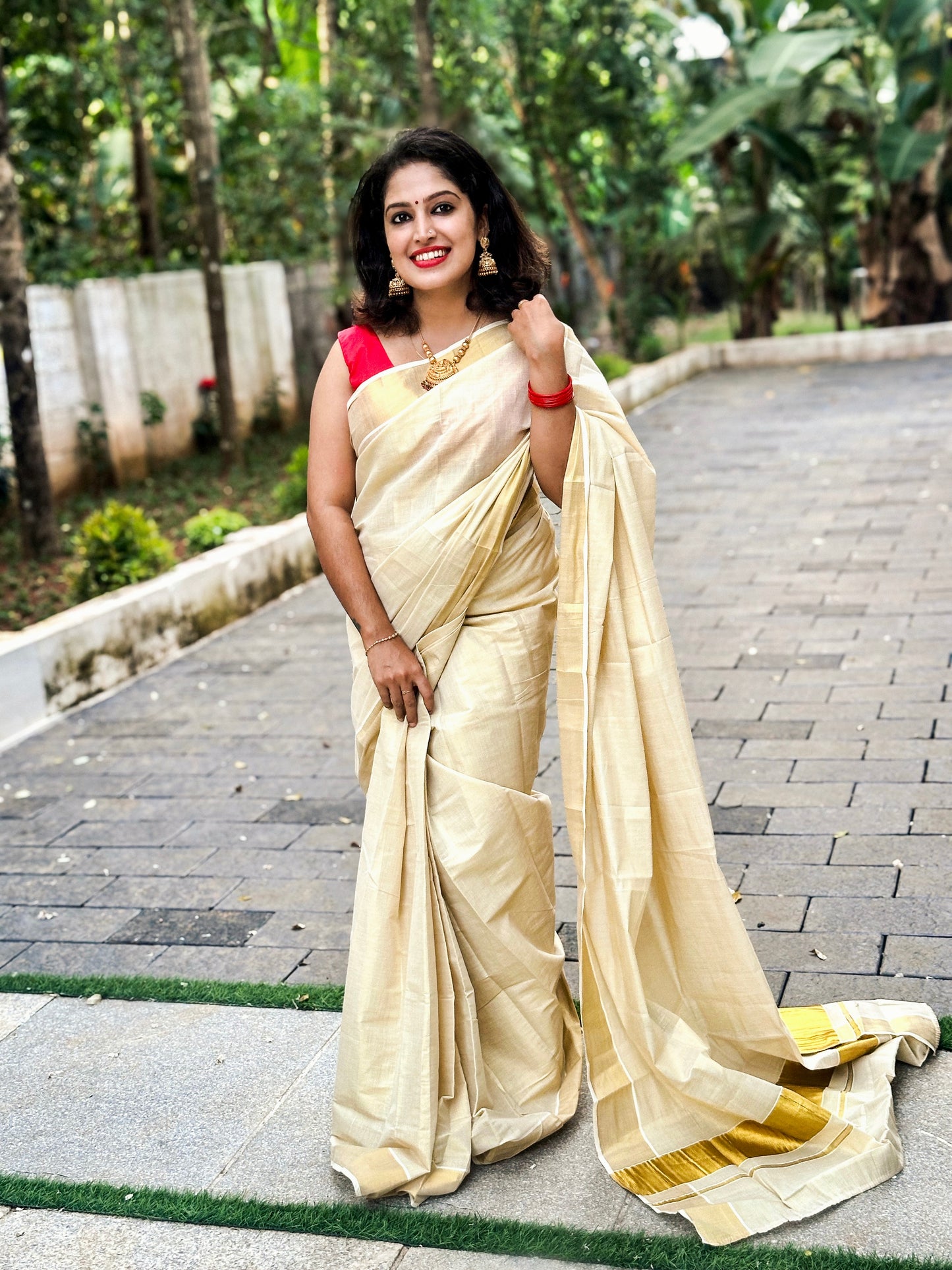 RD6- Ready to wear golden tissue saree