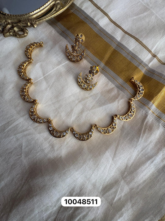 JL10048577 Moon necklace JEWELLERY