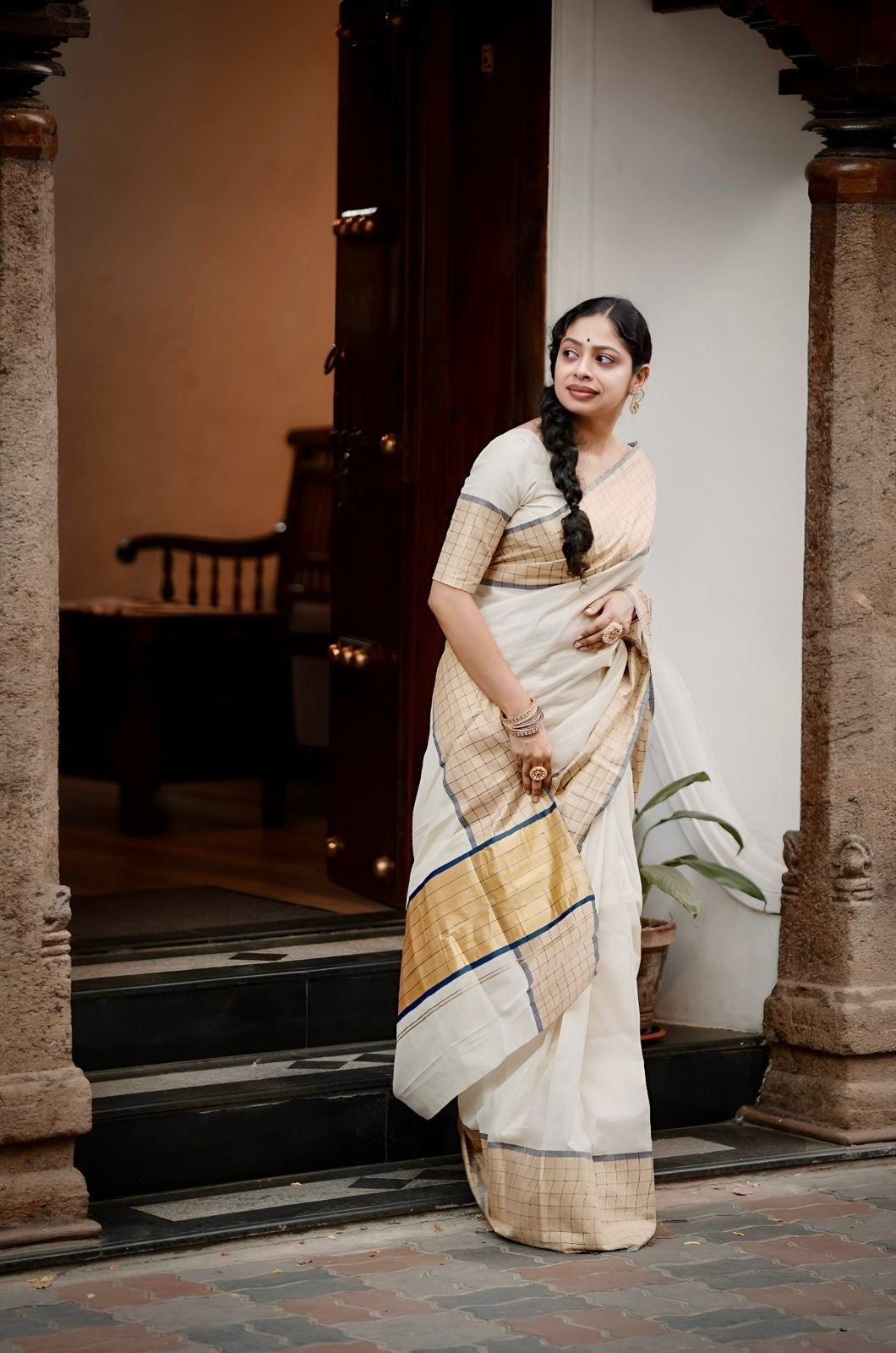 RD5- Ready to wear border checked saree