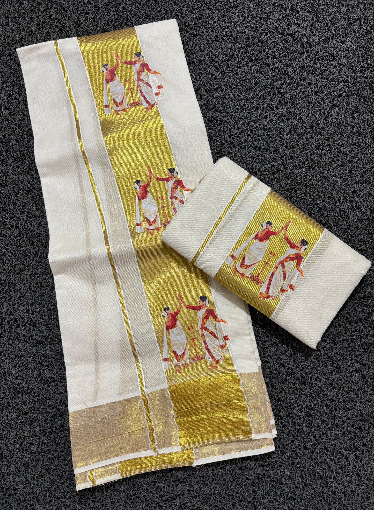 ST55- Golden kasavu Silicon print set mundu