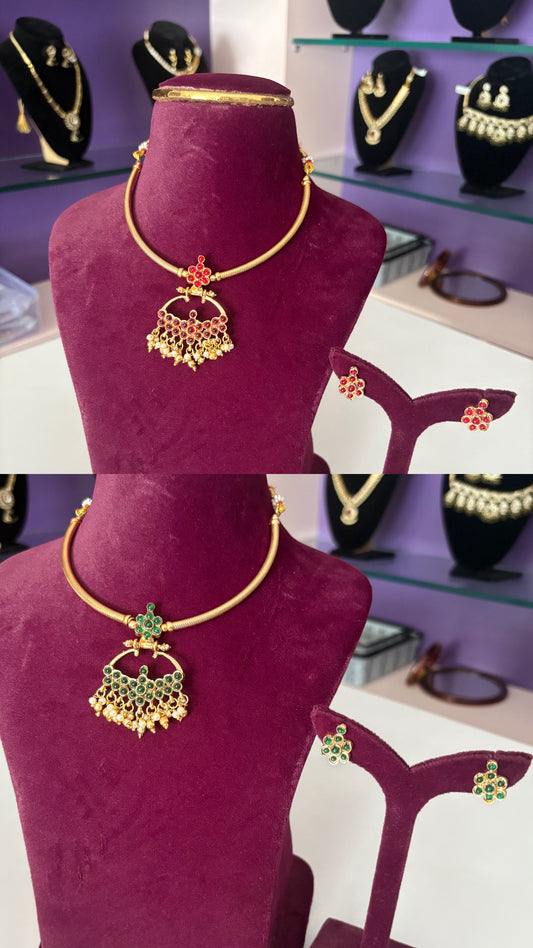 JL200225104 Re visible antique neck set JEWELLERY