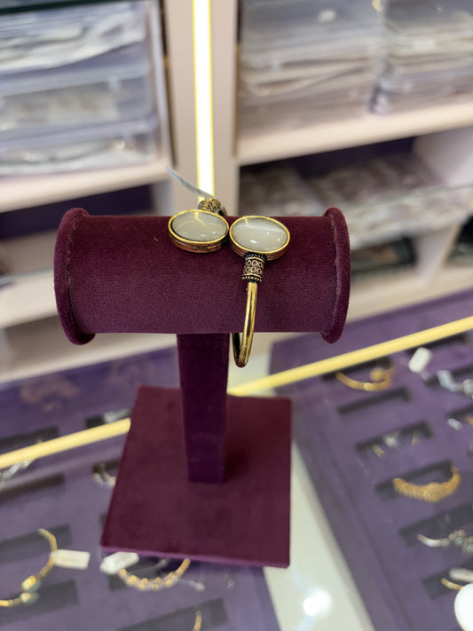 JL10024051 Aesthetic stone bangle JEWELLERY