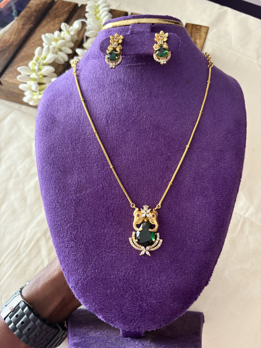 JL100585104 Elephant with stone necklace JEWELLERY