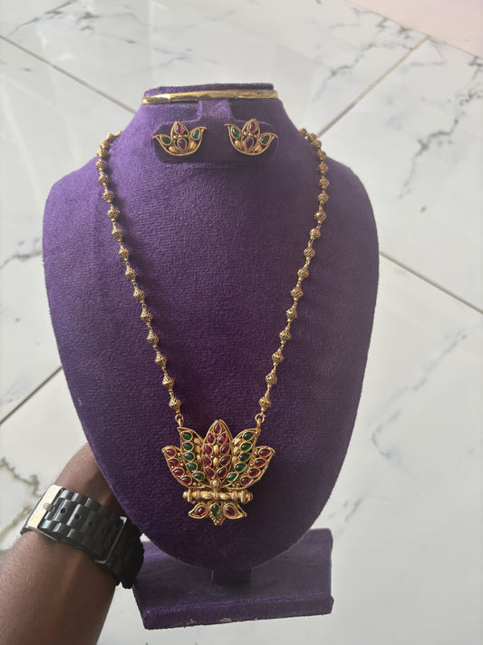 JL100540105 Reversible Lotus neckpiece JEWELLERY