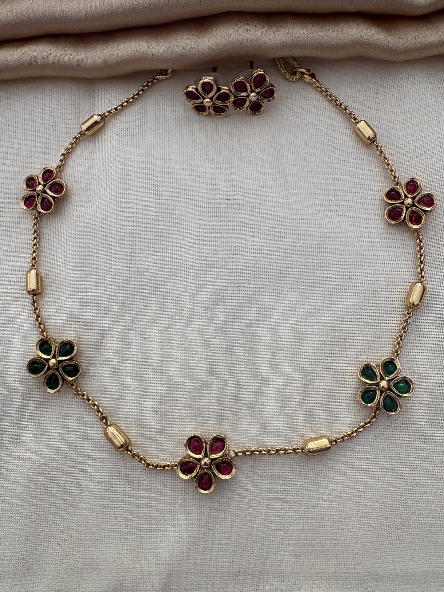 Jl10028011/5 Flower necklace JEWELLERY