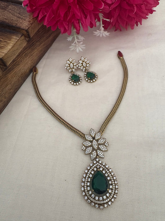 JL1007201022 Elina necklace JEWELLERY